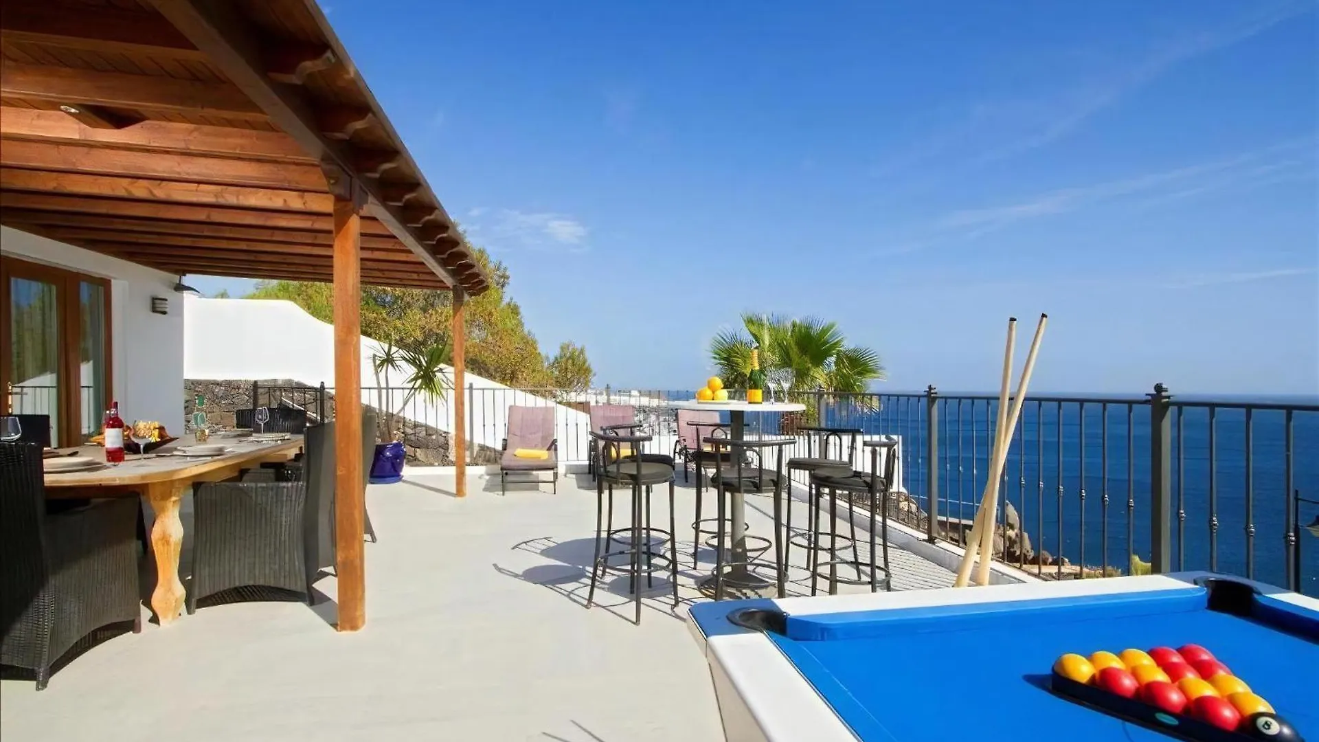 Stunning Seaview Villa Casa Tosco 5 Bedroom Villa Pool Table Overlooking Old Town Puerto Del Carmen Puerto del Carmen