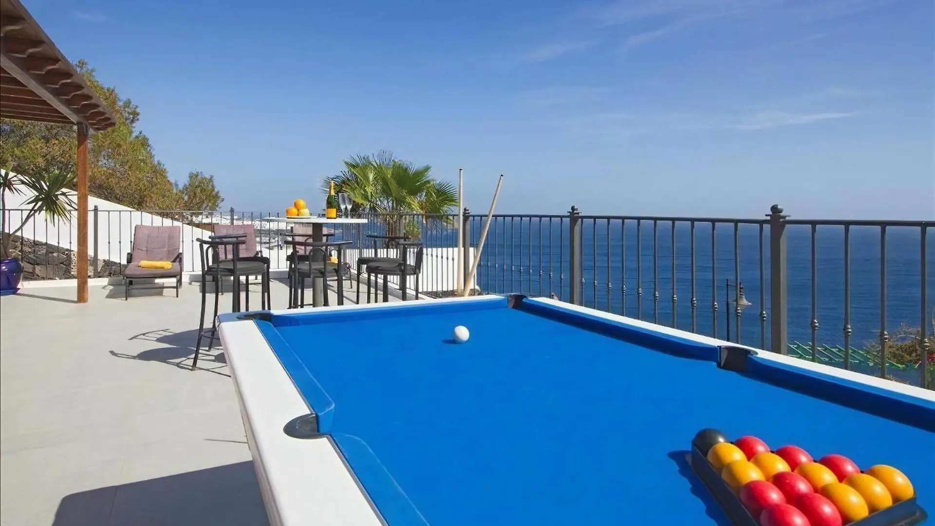 Stunning Seaview Villa Casa Tosco 5 Bedroom Villa Pool Table Overlooking Old Town Puerto Del Carmen Puerto del Carmen   Puerto del Carmen (Lanzarote)