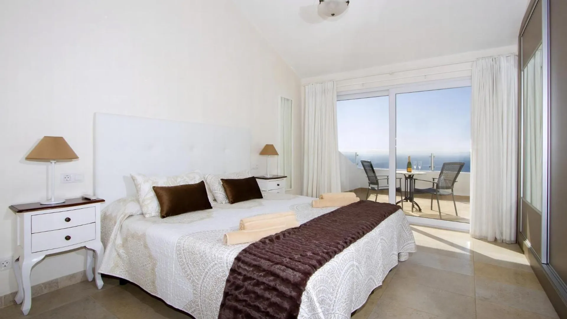 Stunning Seaview Villa Casa Tosco 5 Bedroom Villa Pool Table Overlooking Old Town Puerto Del Carmen Puerto del Carmen