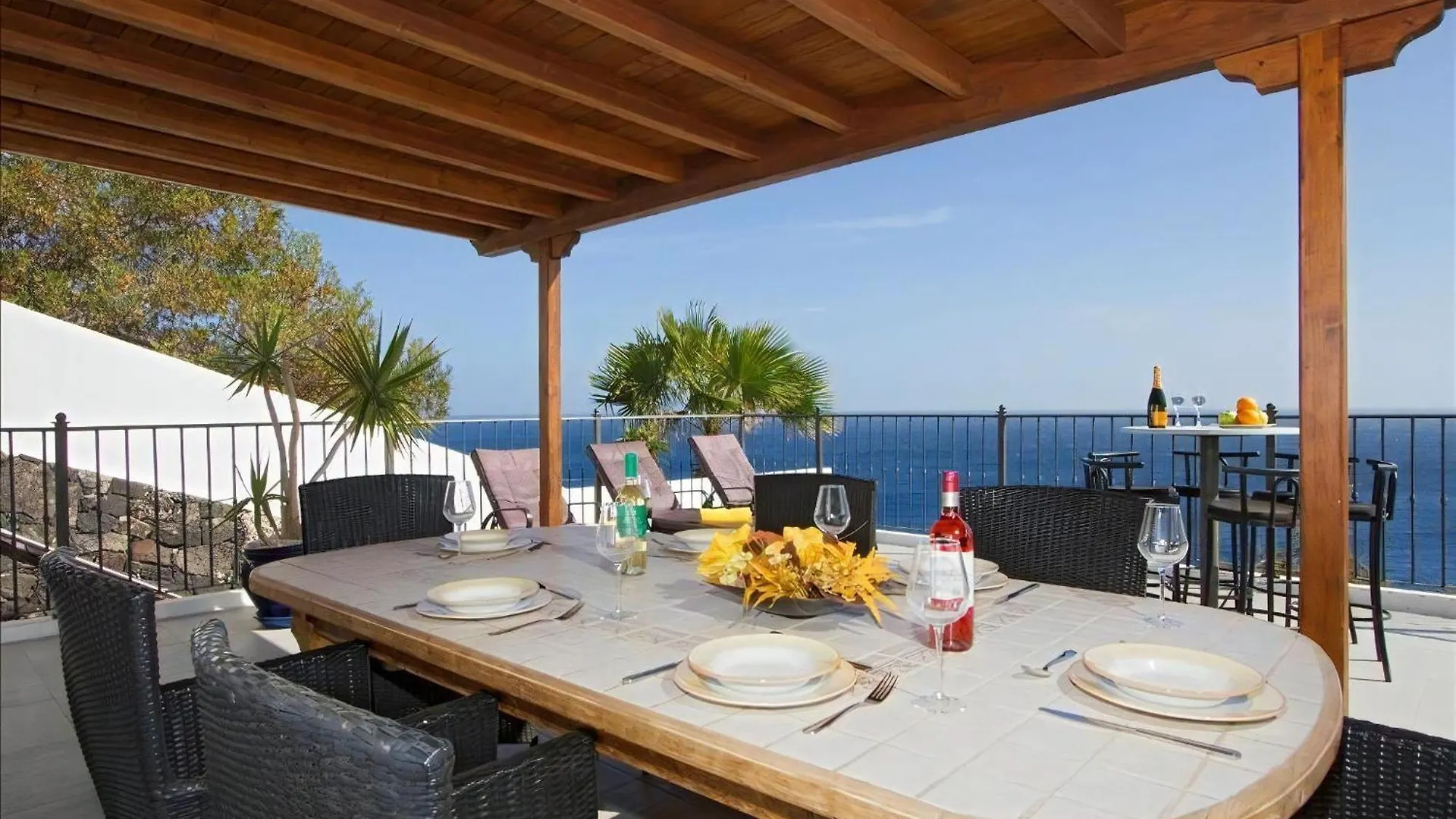 Stunning Seaview Villa Casa Tosco 5 Bedroom Villa Pool Table Overlooking Old Town Puerto Del Carmen Puerto del Carmen  0*, Puerto del Carmen (Lanzarote) Spain